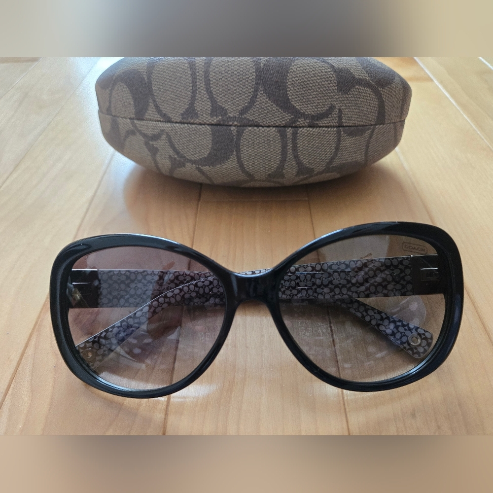 Coach Black Sunglasses with Patterned Arms